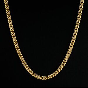 NWT HELLOICE Stainless Steel Cuban Chain in Gold